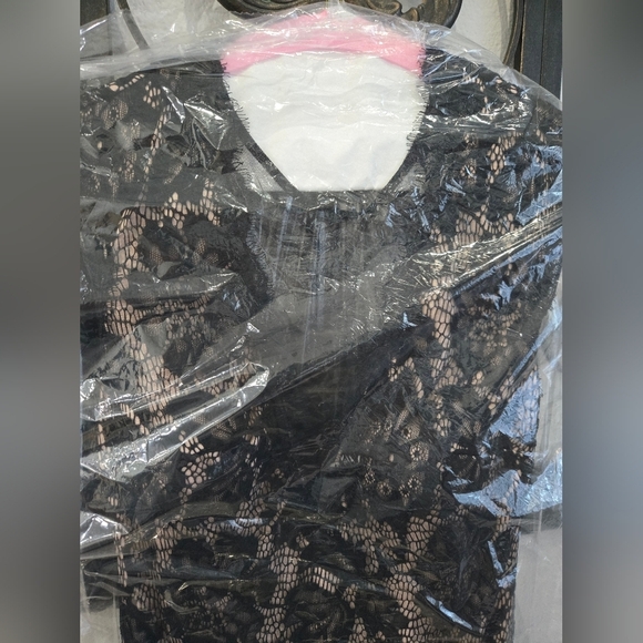 Betsy & Adam Lace Evening Dress - Picture 5 of 14